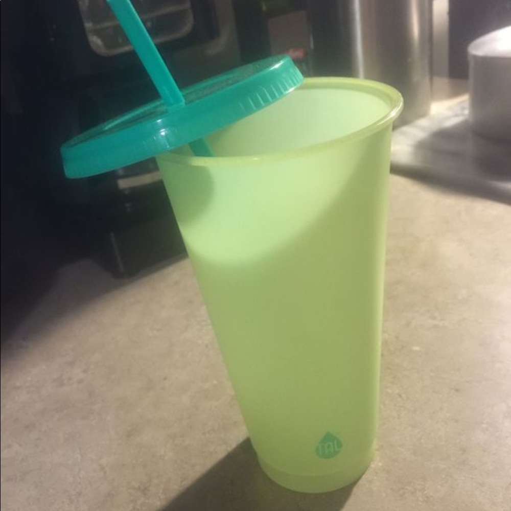 Cup